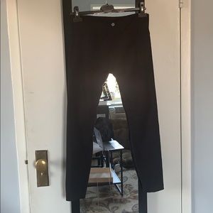 Lululemon black Wunder Under Mid Rise size 6